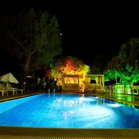 Azure Ev Aparthotel Fethiye